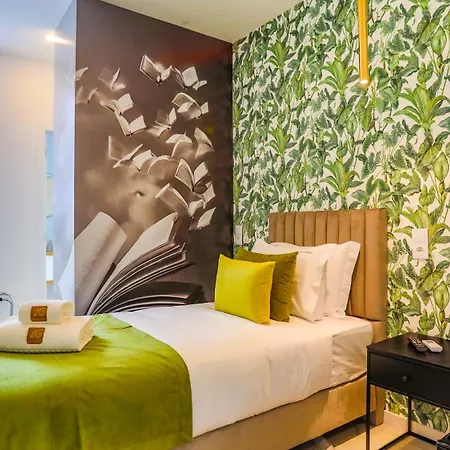 Hotel Arts By - De Charme *