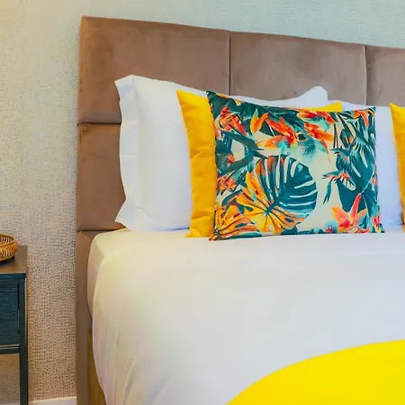 Hotel Arts By - De Charme