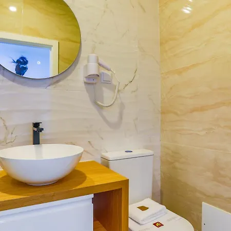 Hotel Arts By - De Charme