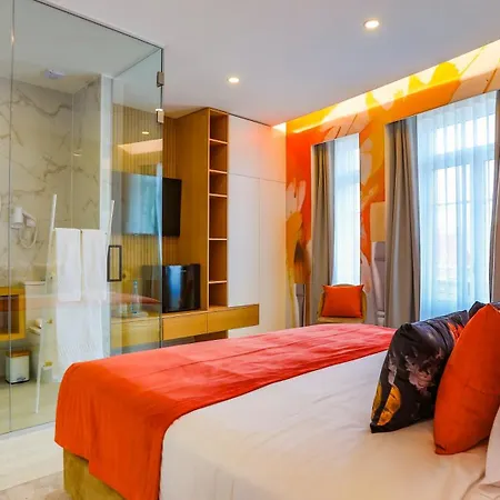 Arts By - De Charme Hotel