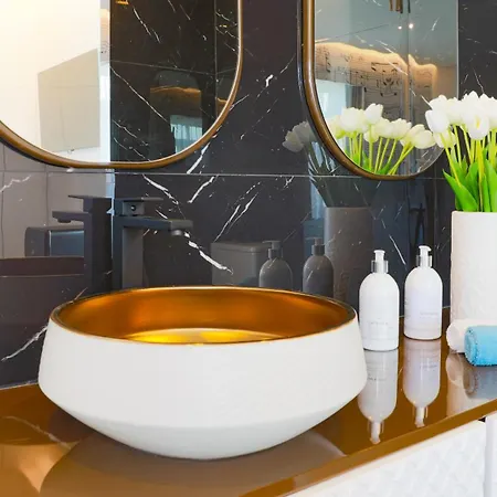 Hotel Arts By - De Charme