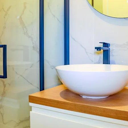 Arts By - De Charme Otel Loulé