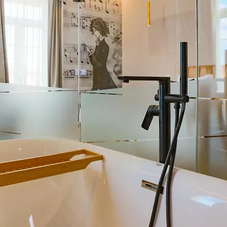 Arts By - De Charme Hotel Loule