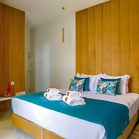 Hotel Arts By - De Charme *