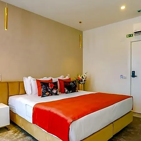 Hotel Arts By - De Charme *