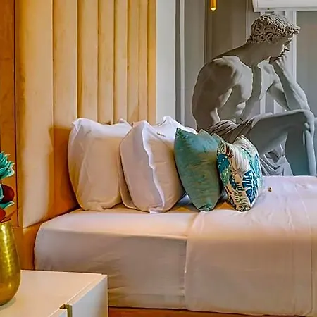 Arts By - De Charme Hotel *