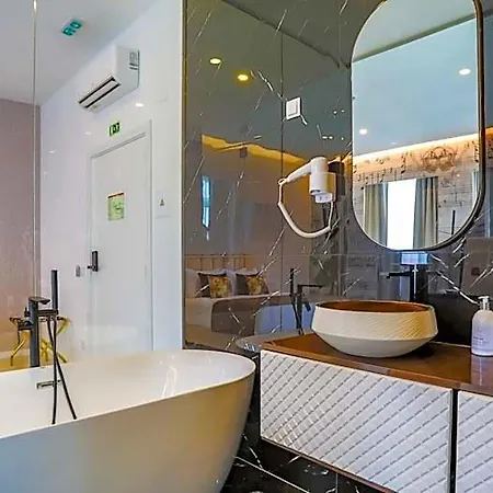 Arts By - De Charme Hotel Loule
