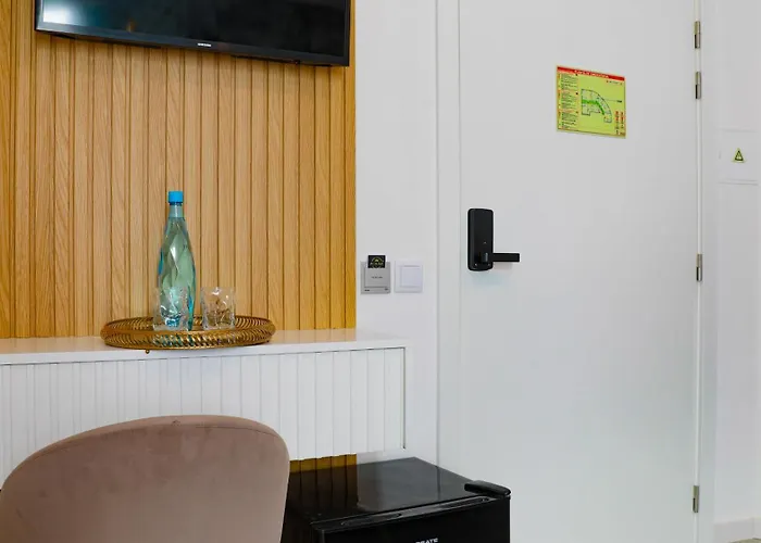 Arts By - De Charme *